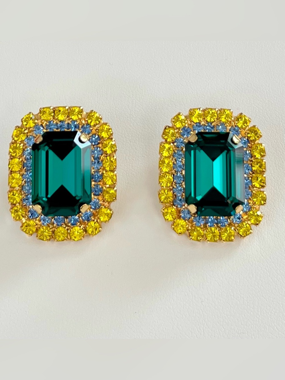 TOVA Jaimi Studs Emerald Crystal Earrings Antique Gold